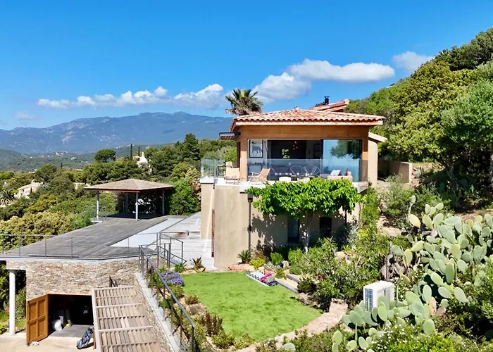 Altezza - Vue 270° Nyaraló *